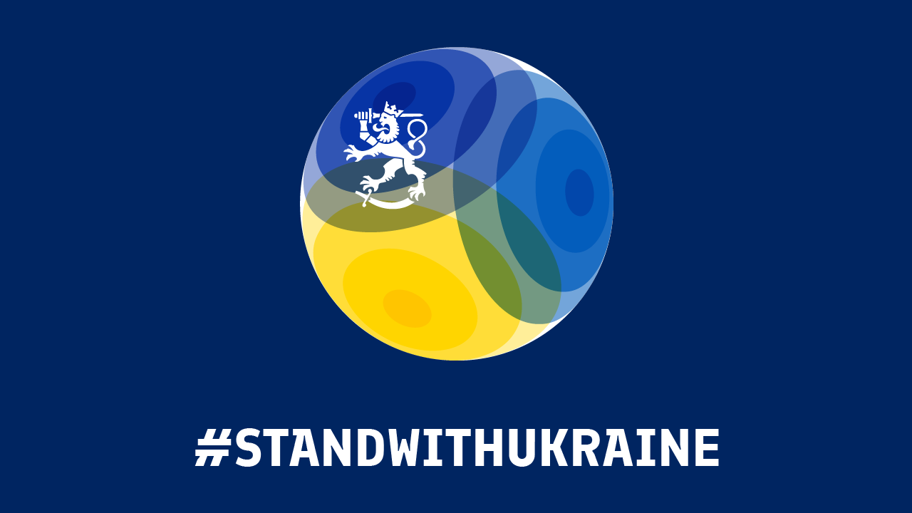 Blå bakgrund med utrikesministeriets gula och blå symbol. Text nedan: #StandWithUkraine
