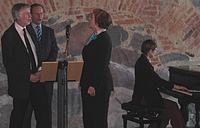Those were the days sung by Lehtomäki, Tuomioja and Torstila did sound grand.