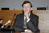 Minister Paavo Väyrynen. Photo: Vuokko Ritari