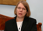Biträdande avdelningschefen Anne Sipiläinen konstaterar att migrationen oväntat hamnade i blickfånget.