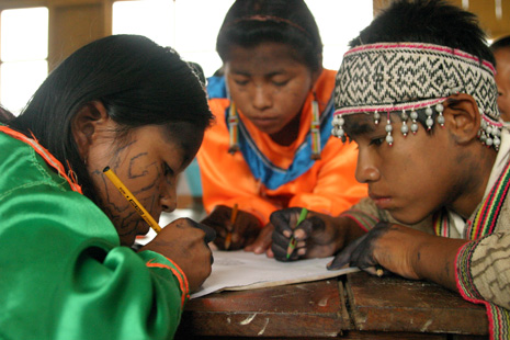 Kaksikielisyysopetus, Amazonia. Kuva: UNICEF