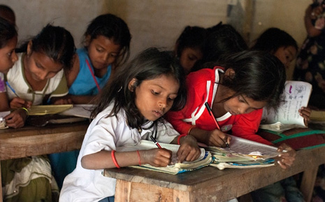 Kyläkoulu Nepalissa, kuva: Juho Leppänen
