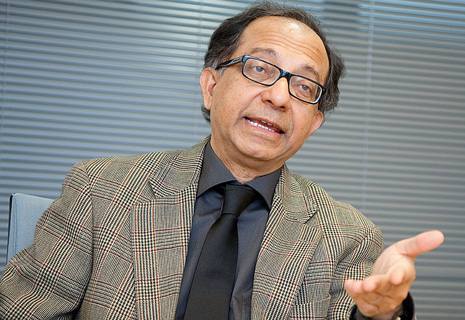 Maailmanpankin pääekonomisti Kaushik Basu. Kuva: Eero Kuosmanen