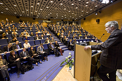Minister Tuomioja var huvudtalare vid Atlantsällskapets seminarium. Foto: Eero Kuosmanen