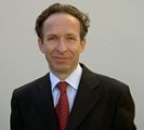 Petri Tuomi-Nikula työskentelee Suomen suurlähettiläänä Italiassa. Kuva: UM.