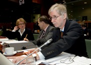 Pilvi-Sisko Vierros representerade ordförandelandet tillsammans med EU-ambassadör Eikka Kosonen och utrikesminister Erkki Tuomioja vid utrikesministermötet i Bryssel i november. Foto: EU:s råd