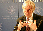 Utrikesminister Tuomioja är EU:s ordförande i några dagar till.