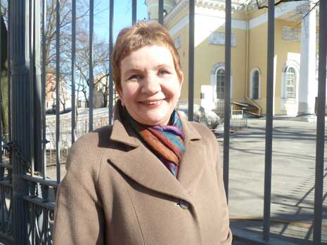 Vuosien aikana tapaamistani sadoista ihmisistä monista on tullut ystäviä, Ljubov kertoo. Kuva: Niko Nurminen.